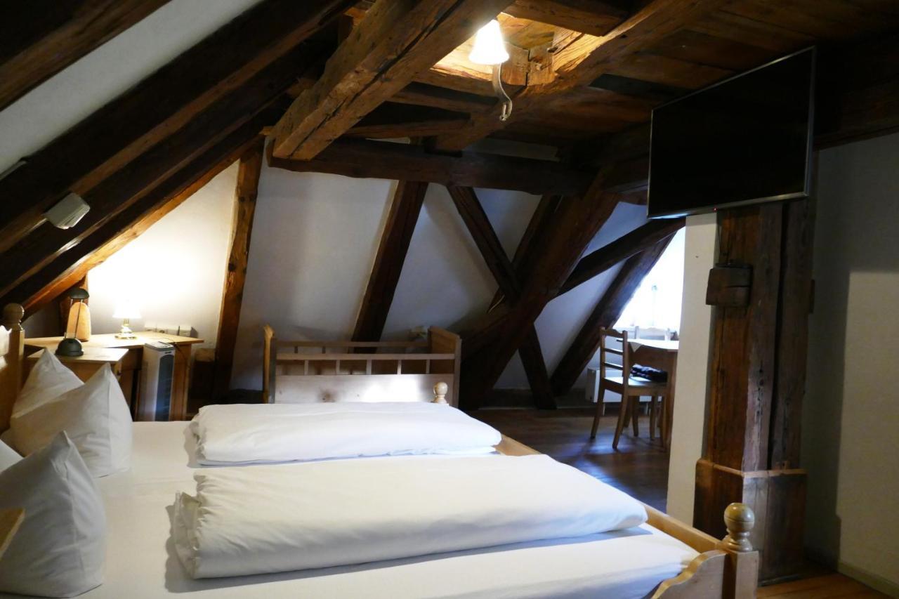 Hotel Zum Schwarzen Ross Und Gutmann Zur Post 힐폴트슈타인 외부 사진