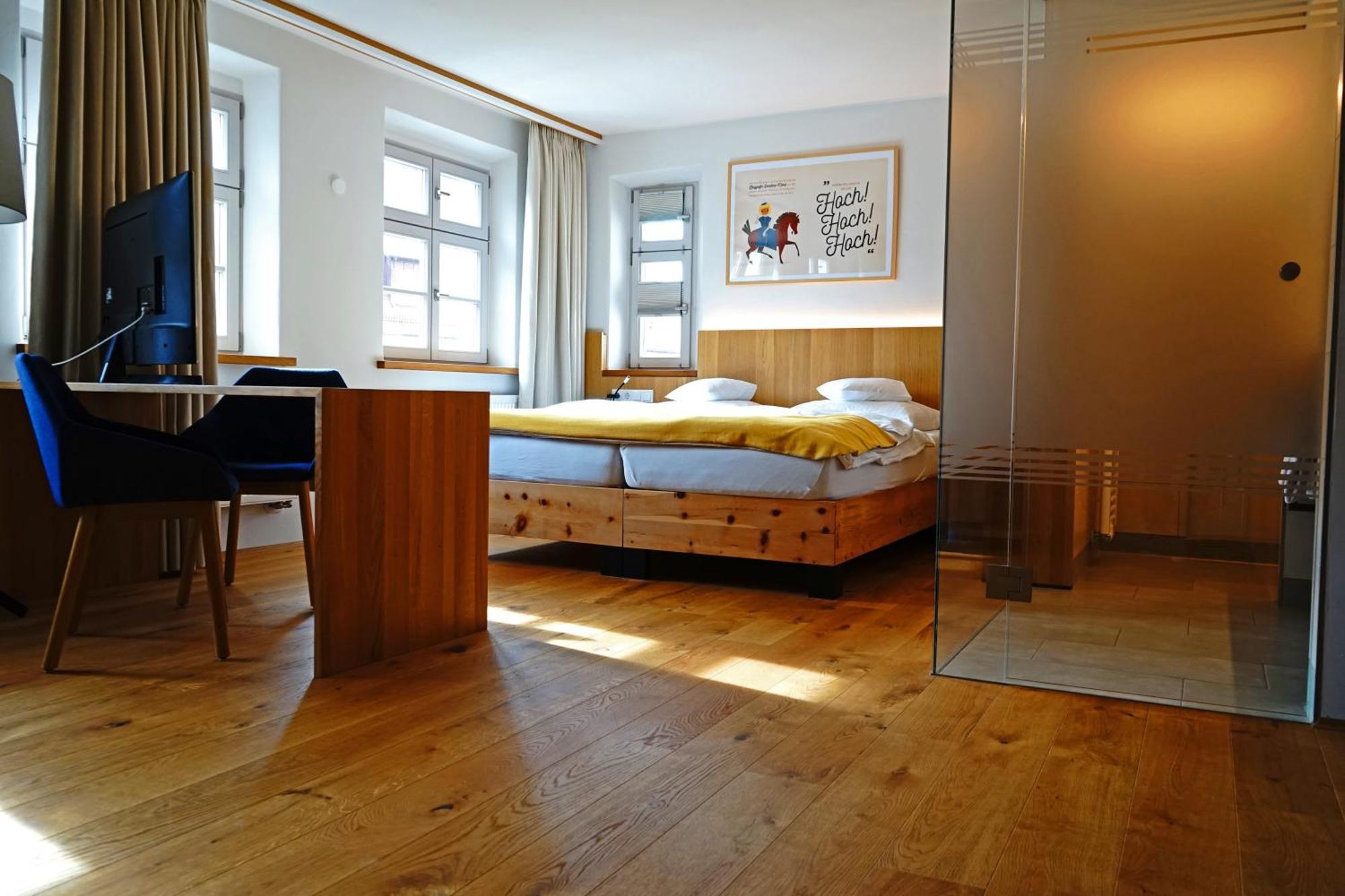 Hotel Zum Schwarzen Ross Und Gutmann Zur Post 힐폴트슈타인 외부 사진