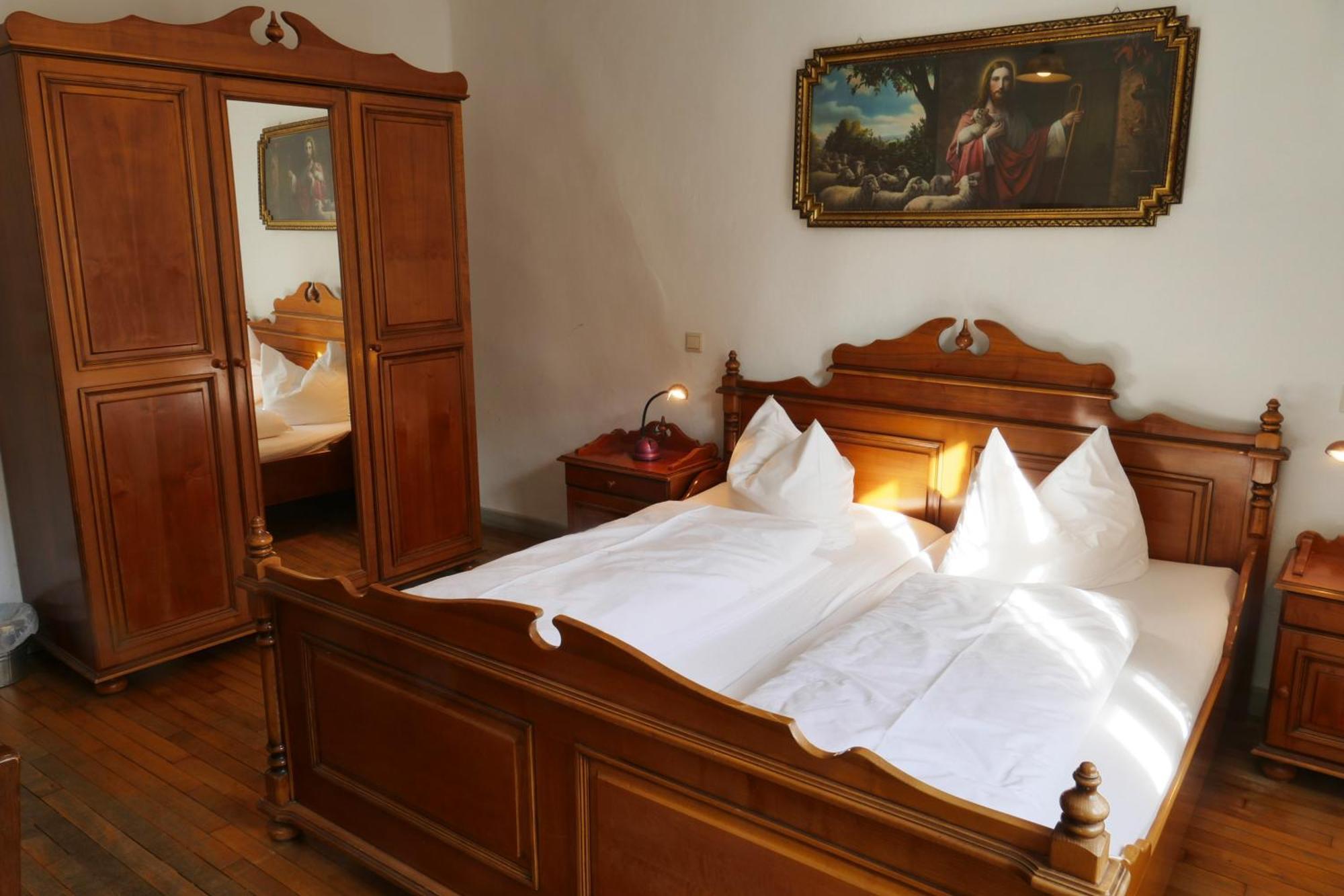 Hotel Zum Schwarzen Ross Und Gutmann Zur Post 힐폴트슈타인 외부 사진