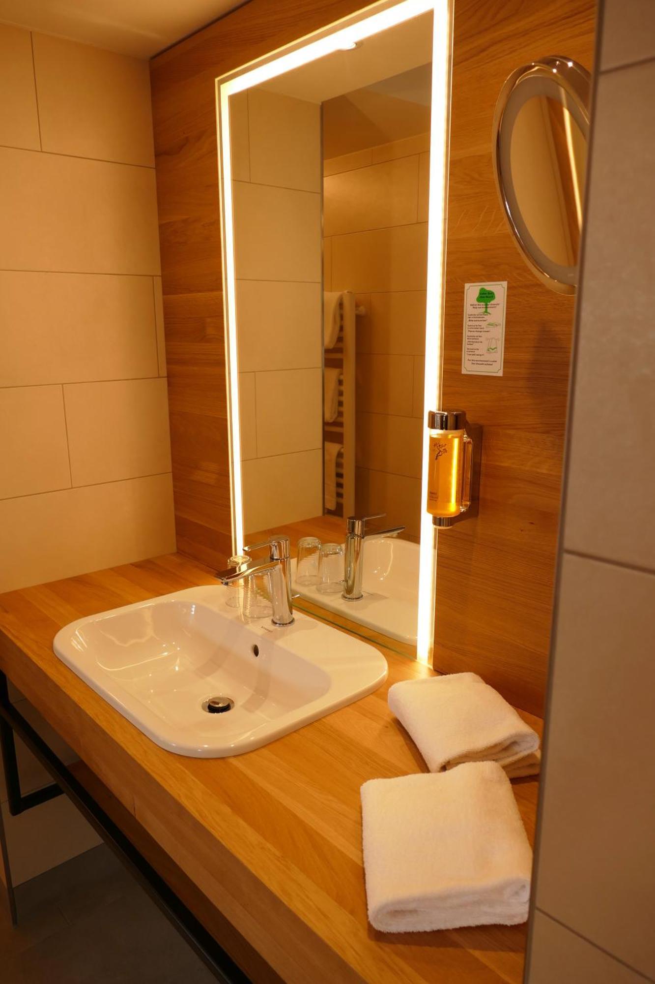 Hotel Zum Schwarzen Ross Und Gutmann Zur Post 힐폴트슈타인 외부 사진