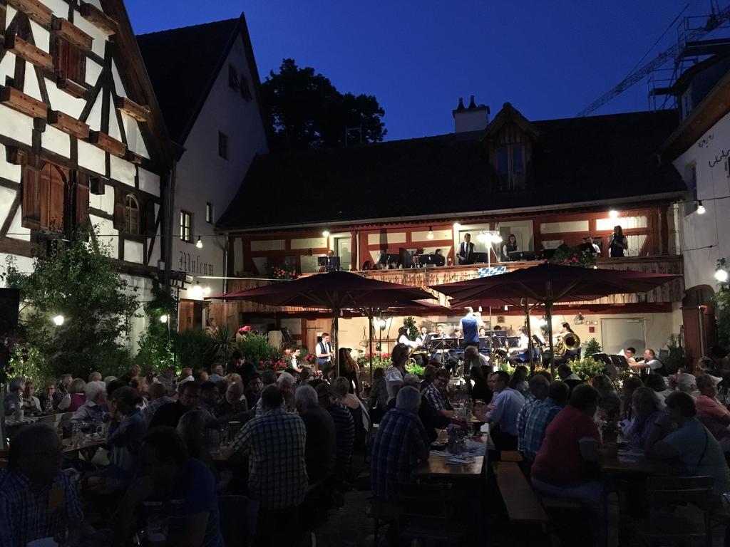 Hotel Zum Schwarzen Ross Und Gutmann Zur Post 힐폴트슈타인 외부 사진