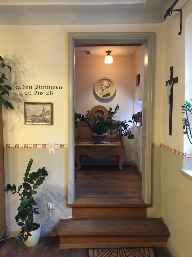 Hotel Zum Schwarzen Ross Und Gutmann Zur Post 힐폴트슈타인 외부 사진