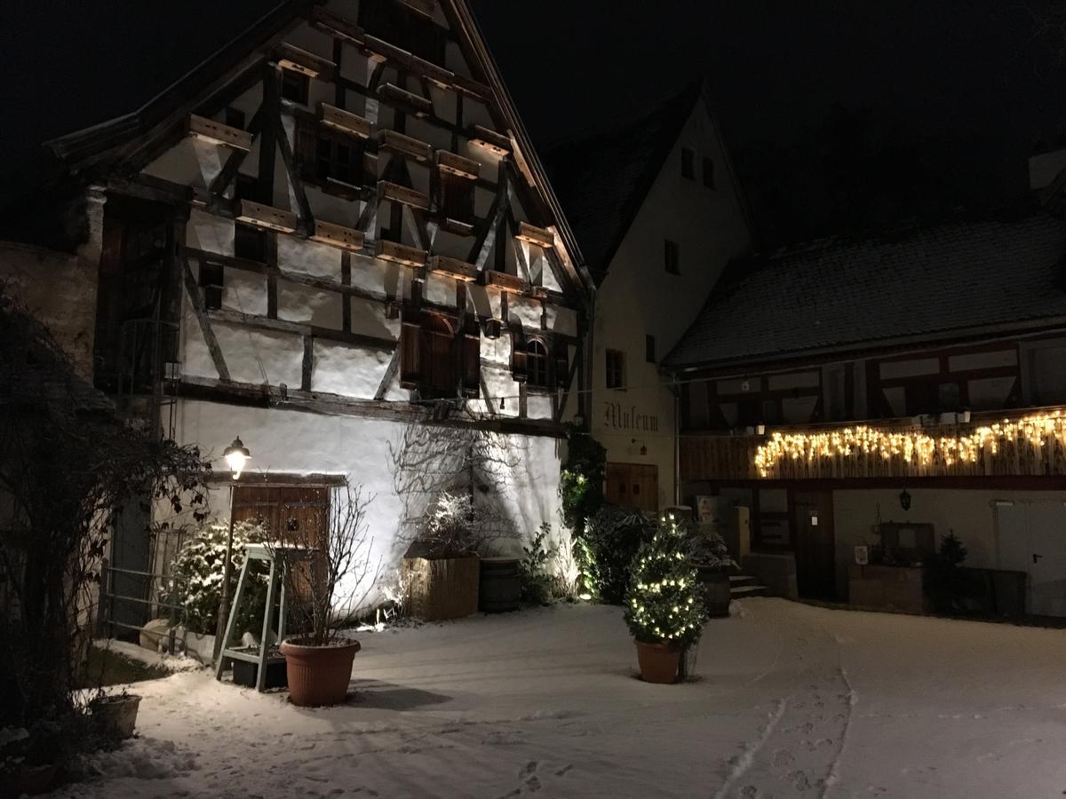 Hotel Zum Schwarzen Ross Und Gutmann Zur Post 힐폴트슈타인 외부 사진