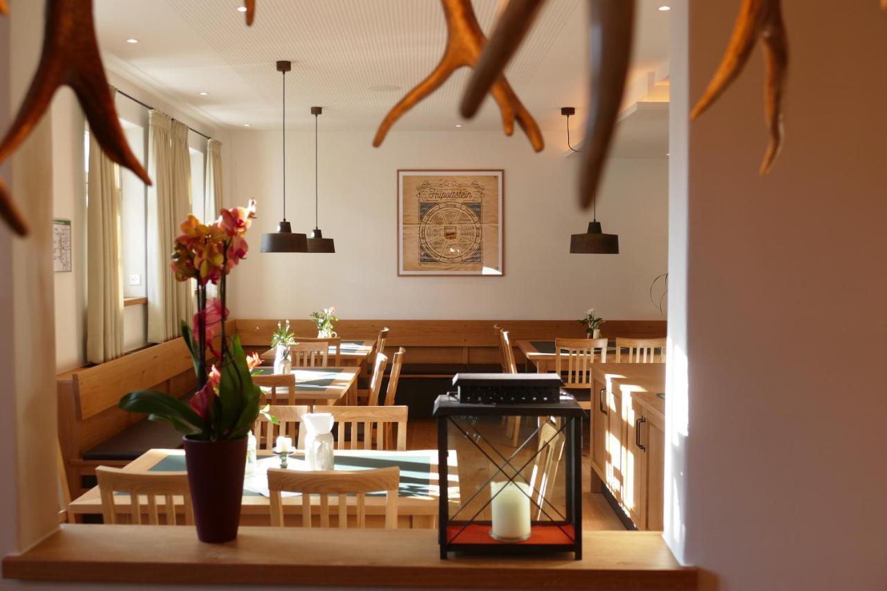 Hotel Zum Schwarzen Ross Und Gutmann Zur Post 힐폴트슈타인 외부 사진