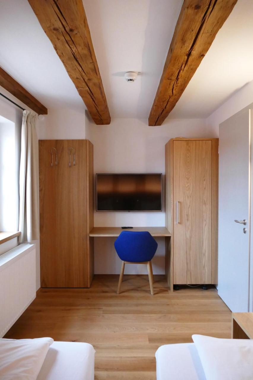 Hotel Zum Schwarzen Ross Und Gutmann Zur Post 힐폴트슈타인 외부 사진